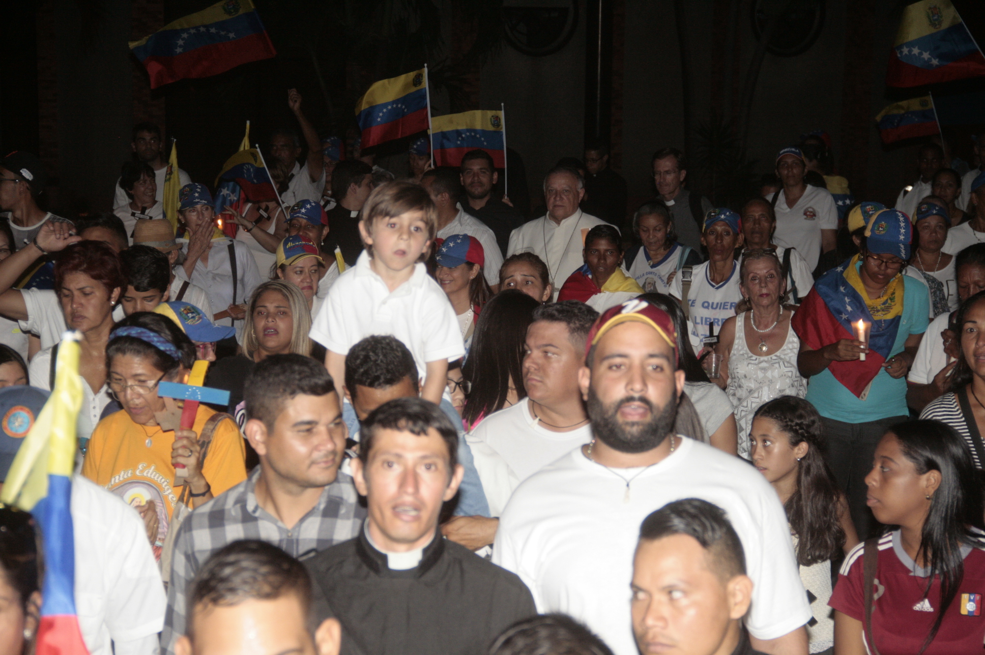 Bolivarenses marcharon por la paz y oraron por los caídos en protestas  (fotos)