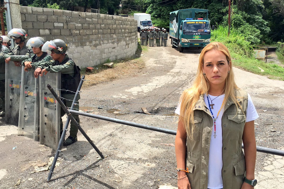 Lilian Tintori exigió ver a Leopoldo López tras 27 días de aislamiento