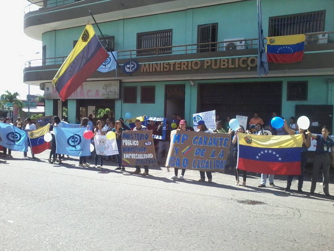 Protesta de Fiscales y trabajadores Ministerio Público en Yaracuy #19Jun (fotos)