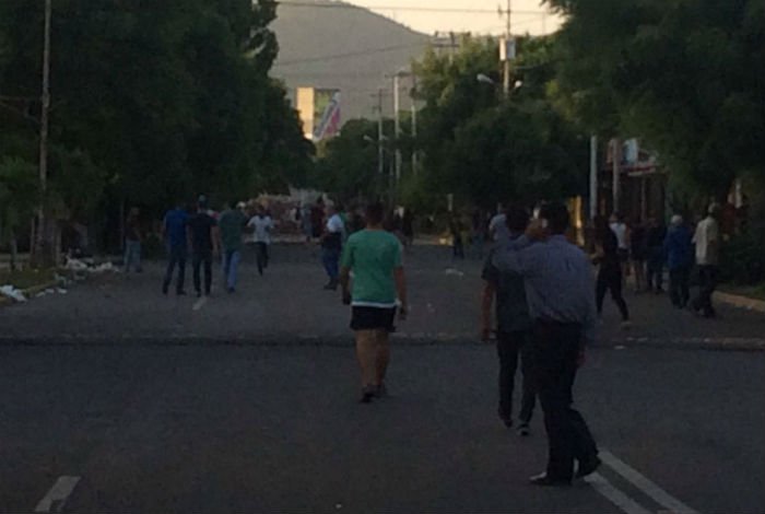 Reprimieron protesta en Lara reportando al menos dos heridos