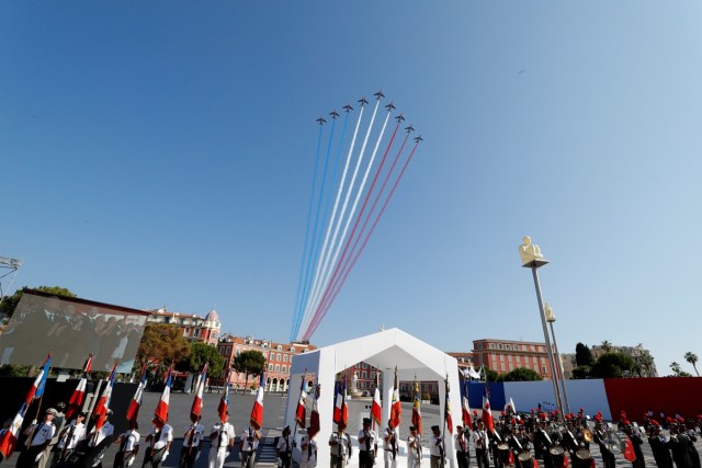 Alpha jets of the Patrouille de France take part in the commemorative ceremony for last year's July 14 Bastille Day fatal truck attack on the Promenade des Anglais in Nice, France, July 14, 2017.  REUTERS/Eric Gaillard