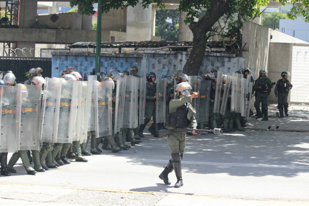 Al menos 50 personas detenidas en primeras diez horas del #ParoNacional