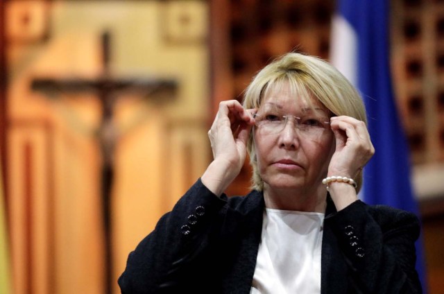 Venezuela's chief prosecutor Luisa Ortega Diaz adjusts her glasses during a meeting in defense of the Constitution in Caracas, Venezuela August 6, 2017. REUTERS/Ueslei Marcelino