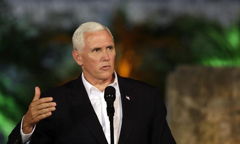 La crisis de Venezuela se cuela en la gira de Mike Pence por América Latina