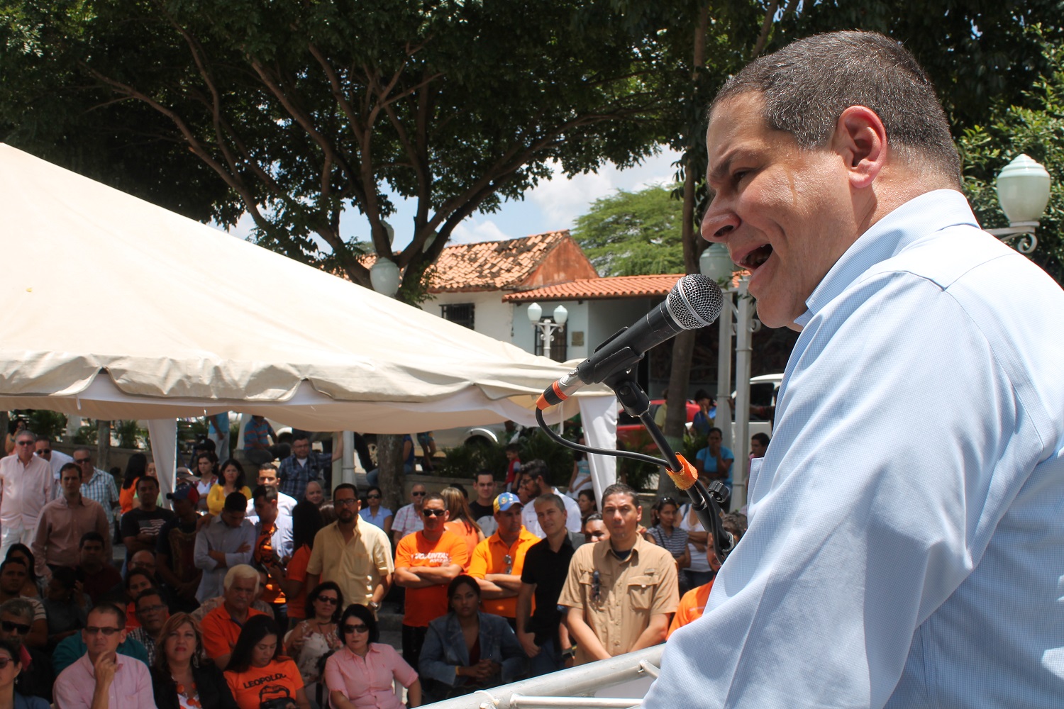 Luis Florido oficializó candidatura a gobernación de Lara