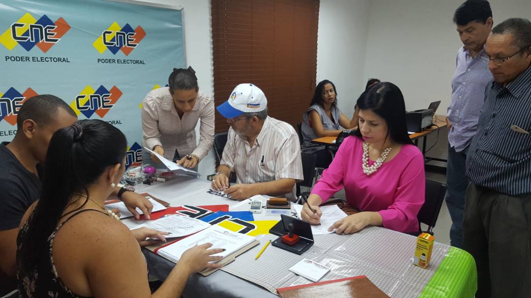 Avanzada Progresista inscribió a Aurimare Rodríguez como candidata a la gobernación de Aragua