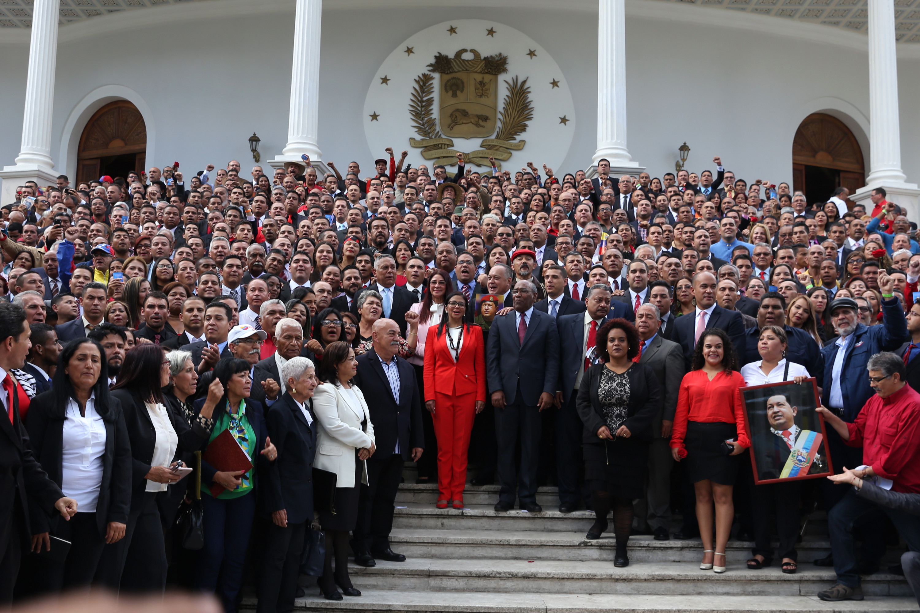 A un mes de instalada, el 78,7% valora “negativo” el trabajo de la constituyente cubana (flash Hercon)