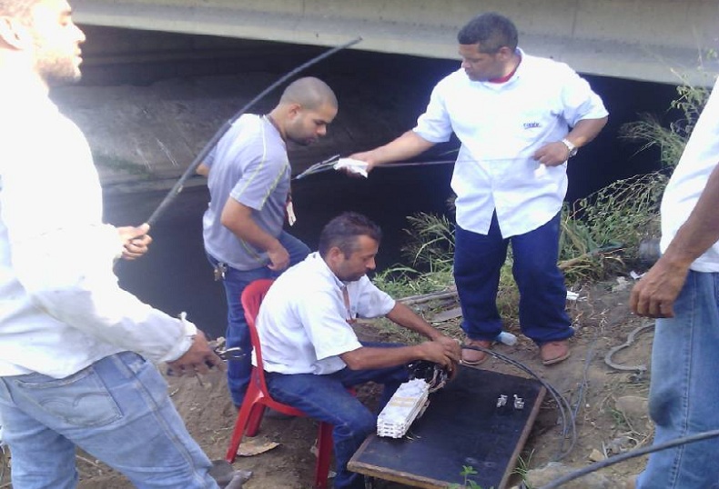 Cortan fibra óptica en una conexión matriz ubicada en Puerto Cabello