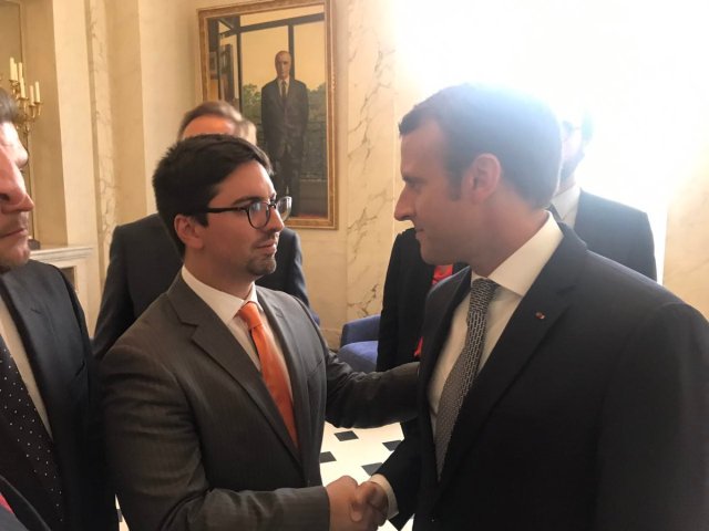 Freddy Guevara y Emmanuel MAcron reunidos en Francia