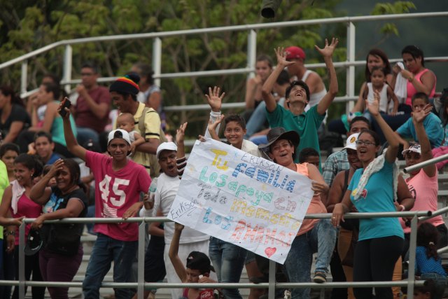 Familiares de los privados de libertad apoyándolos