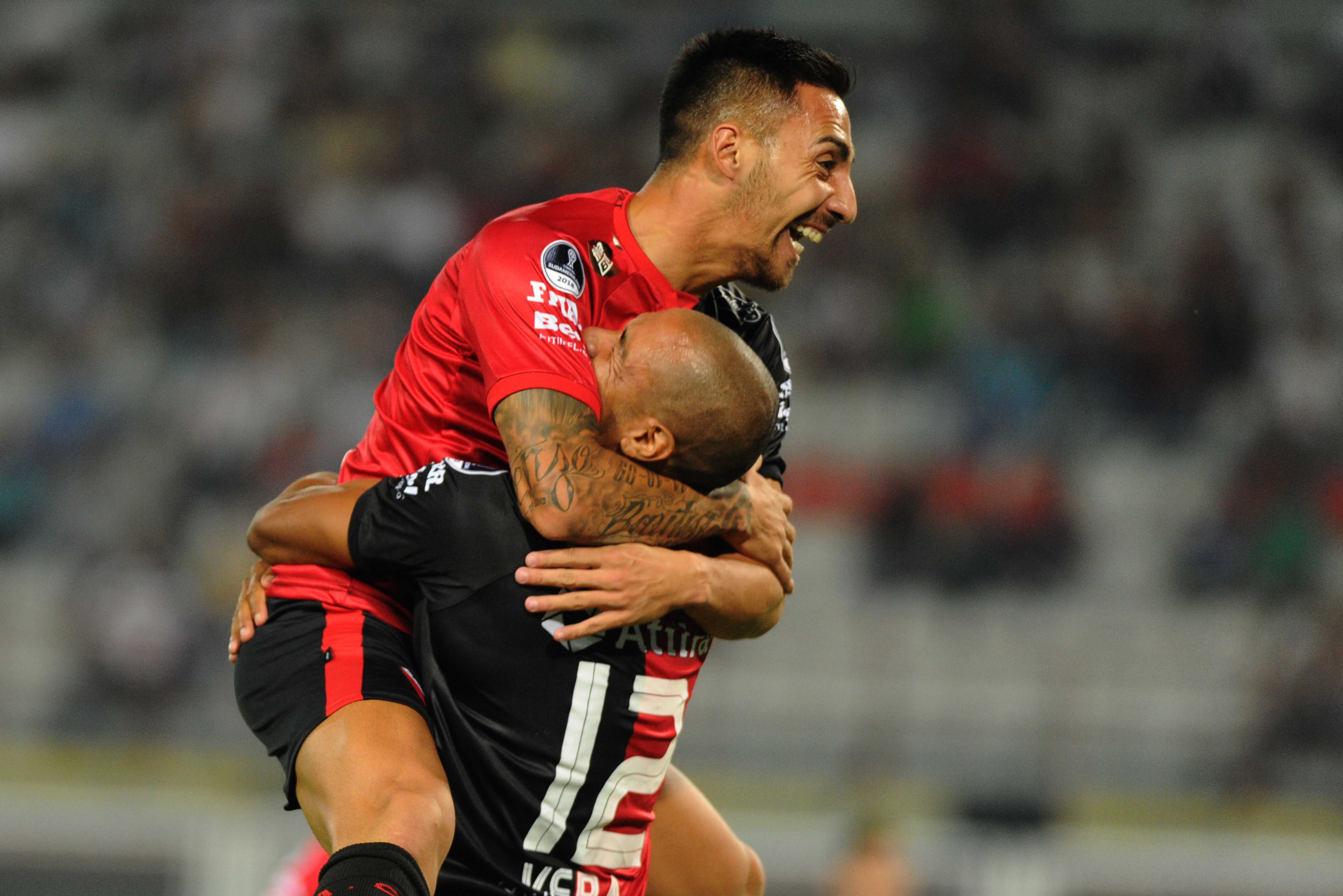 Colón se estrena en la Copa Sudamericana-2018 con triunfo 2-0 ante Zamora