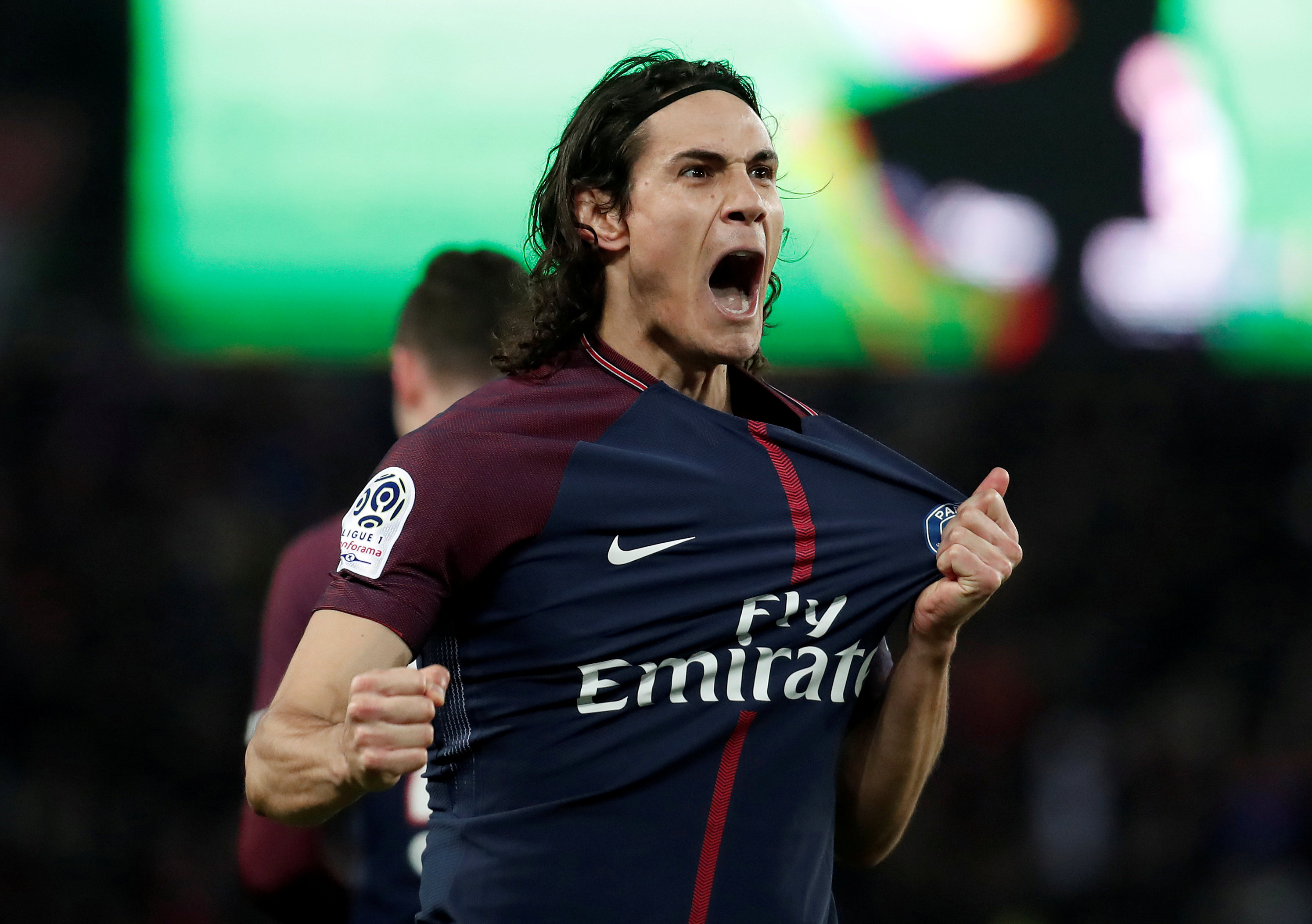 Edinson Cavani podría seguir en el PSG la próxima temporada, según L’Équipe