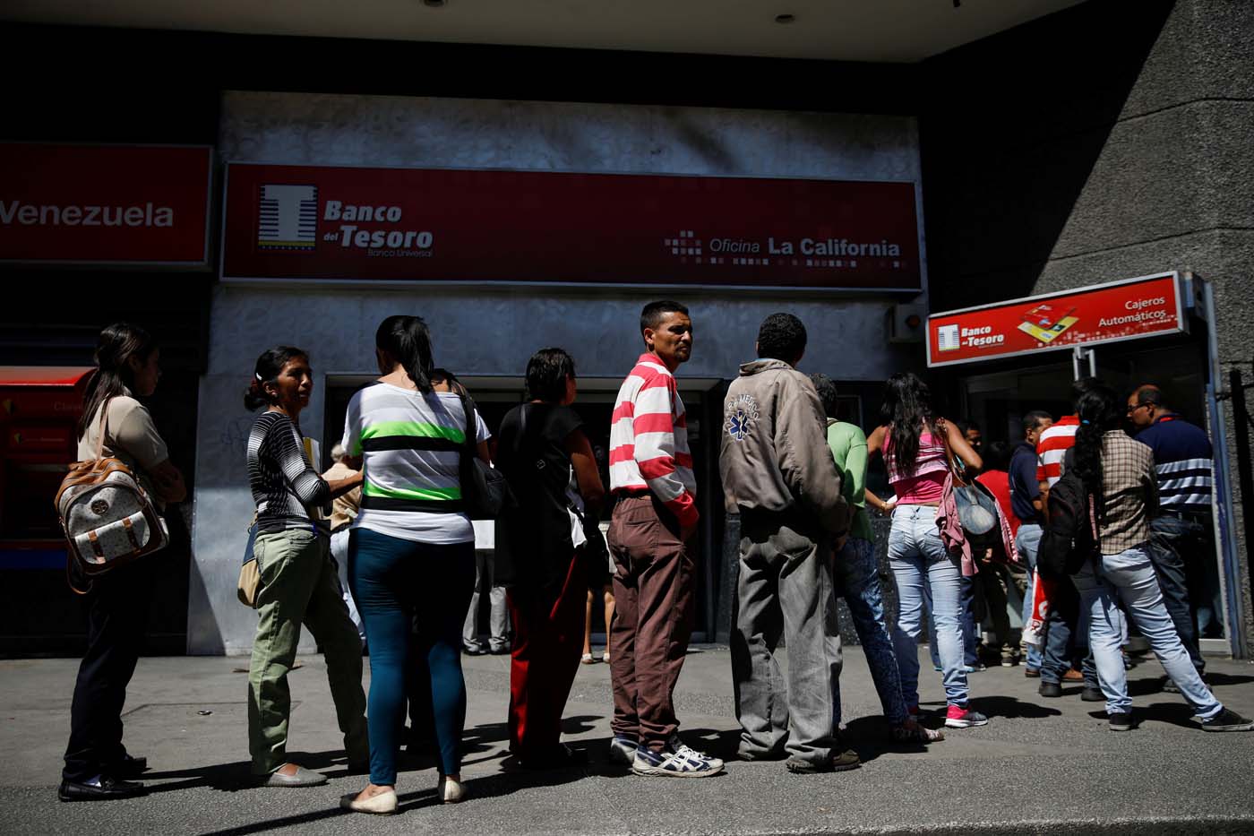 Este lunes 14 de mayo es feriado bancario