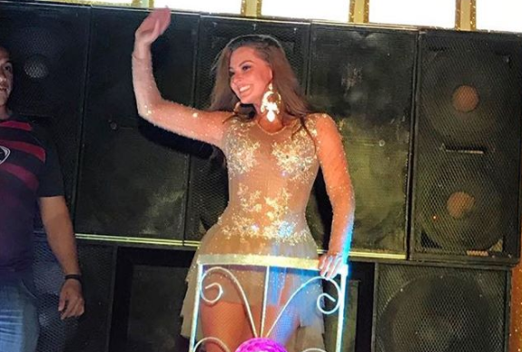 Marjorie de Sousa es sorprendida bailando el “Scooby Doo papa” de forma muy sensual