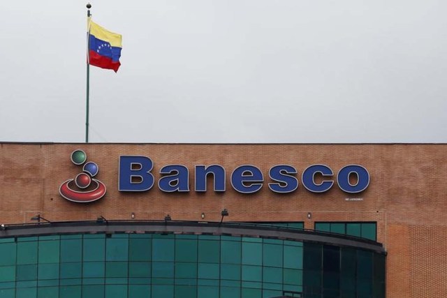 La casa matriz del principal banco privado de Venezuela, Banesco, en Caracas, ago 22, 2014.     REUTERS/Carlos Garcia Rawlins