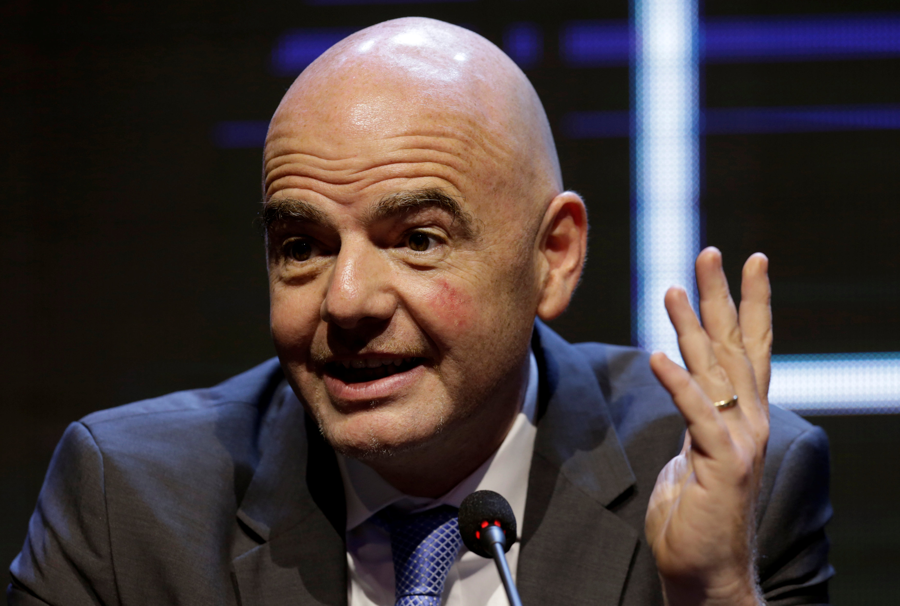 Infantino ve esfuerzo en la candidatura de Argentina, Uruguay y Paraguay para el Mundial 2030