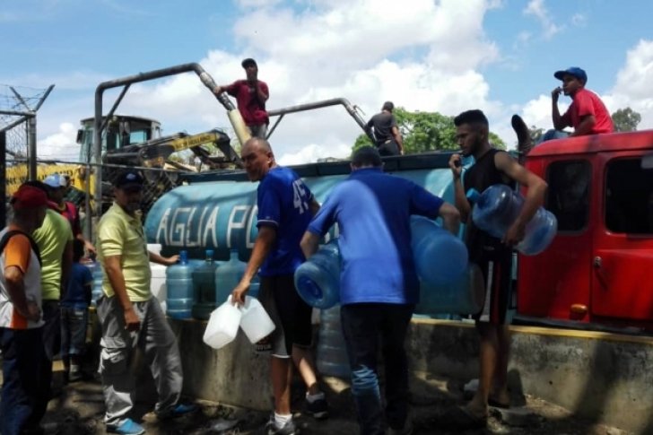 Hidrocapital se olvidó de Baruta: Hasta tres meses sin agua llevan algunas zonas (video)