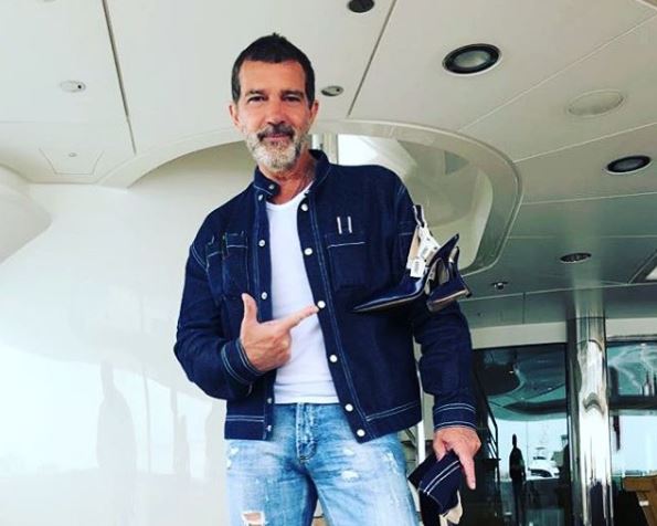 ¿Te gustan mayores? Antonio Banderas presumió su cuerpazo en Mónaco