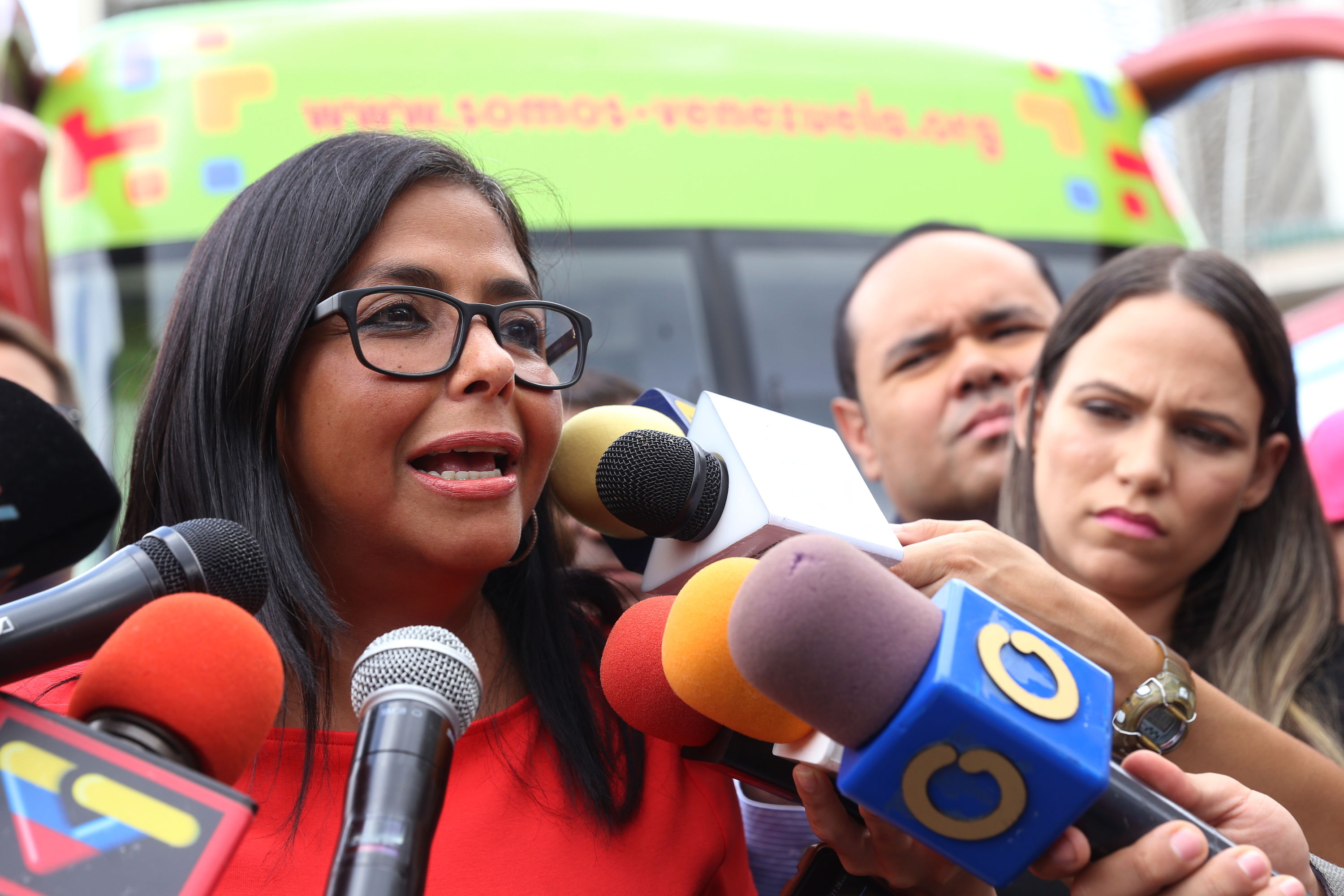 Delcy Eloína acusa a EEUU de “violar derecho internacional”