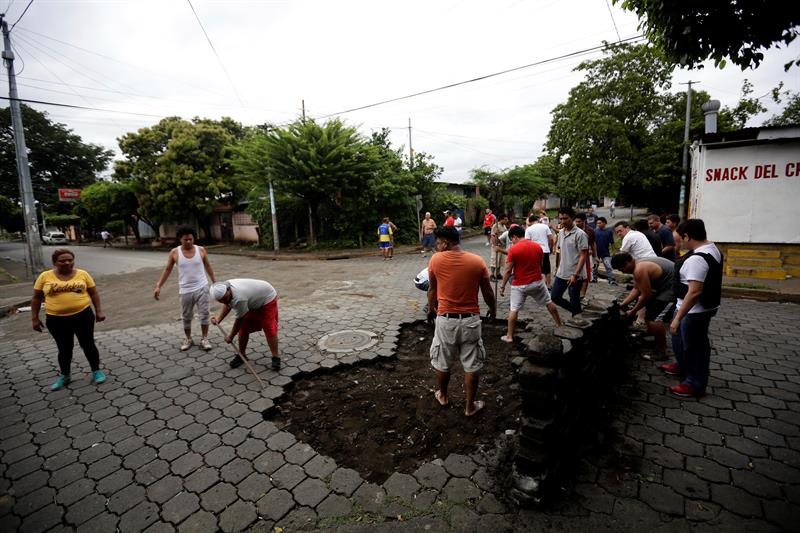 Disparan a una mujer a plena luz del día en zona céntrica de Managua