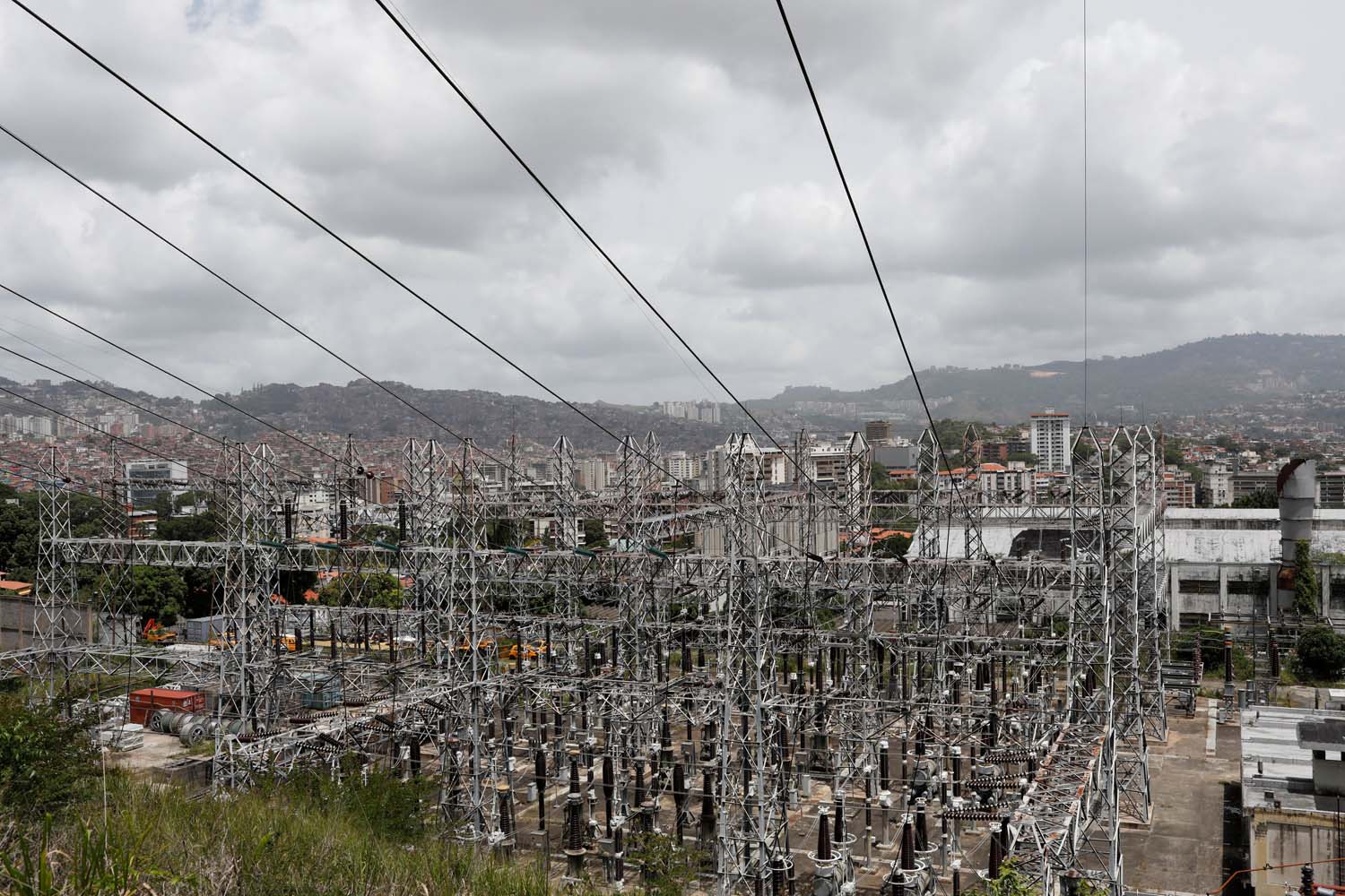 Corpoelec reporta falla eléctrica en San Bernardino #10Nov