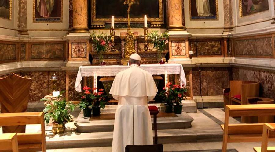 Papa Francisco realiza una visita sorpresa a Santa Mónica en su día