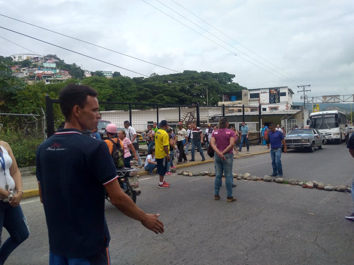 Protestan en Valera por escasez de agua #29Oct