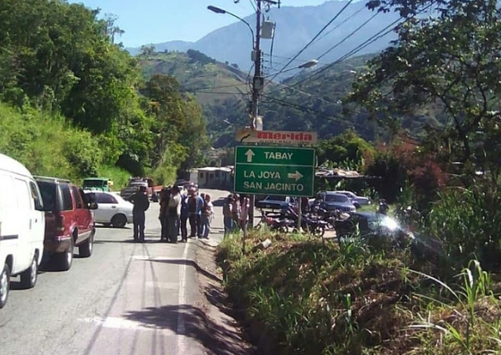 Protesta en la carretera Trasandina por falta de gas doméstico #3Dic (fotos)