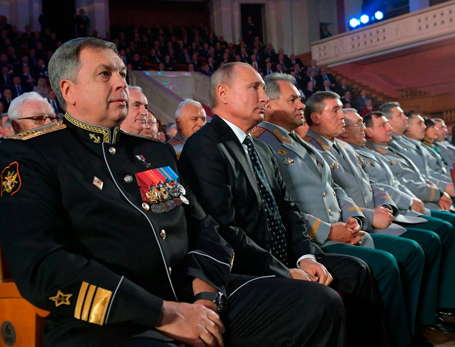 De cómo la agencia de inteligencia militar de Rusia se convirtió en el músculo encubierto en los duelos de Putin con Occidente