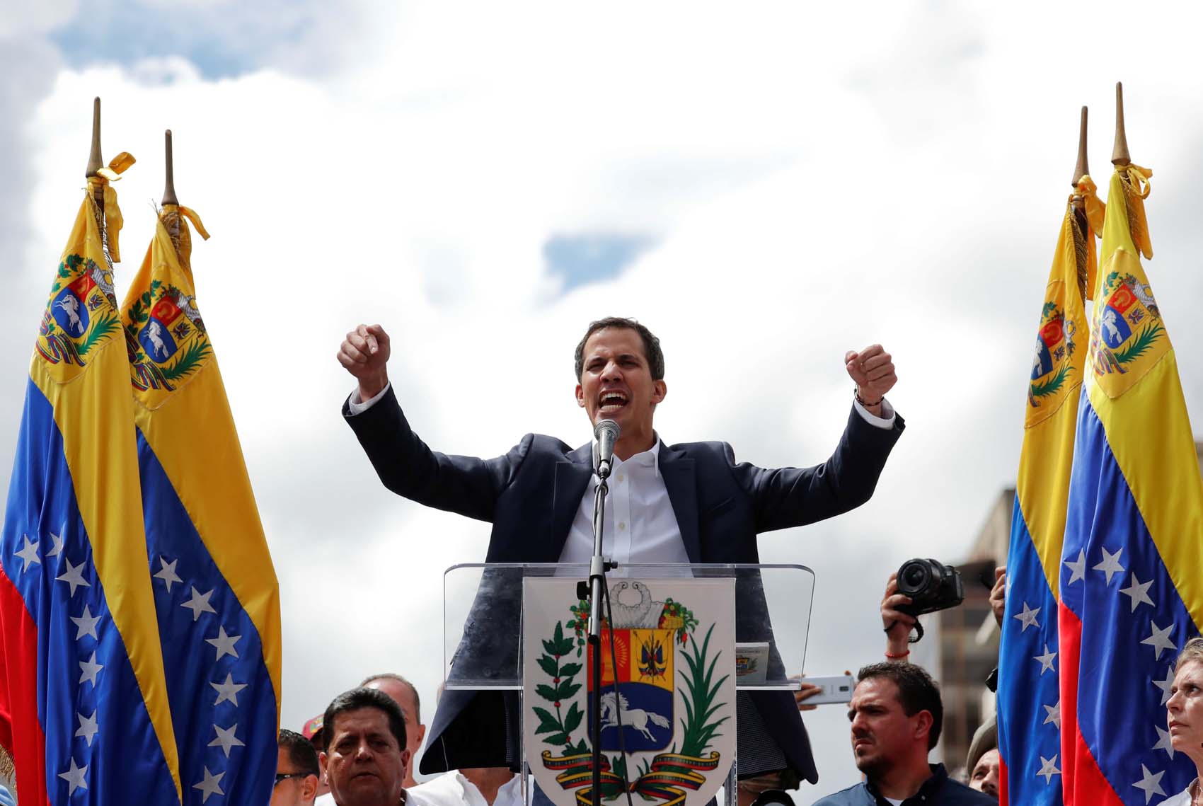 Todos los artistas venezolanos menos Winston y Roque celebraran la juramentación de Juan Guaidó