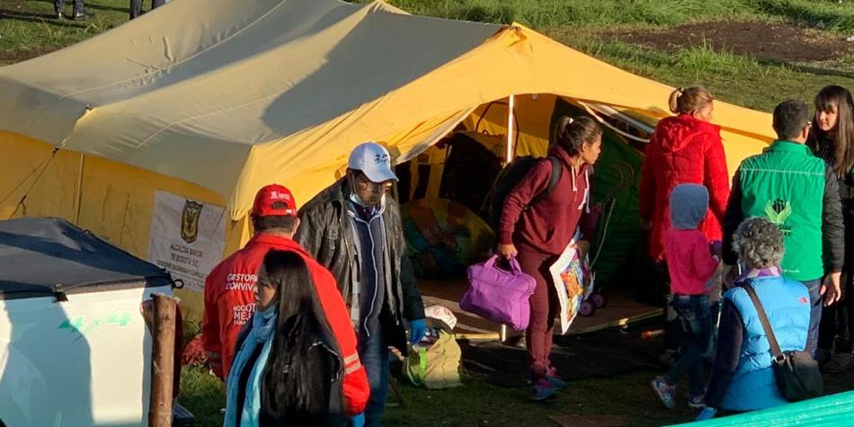 Comienzan a desmontar el campamento humanitario de venezolanos en Bogotá