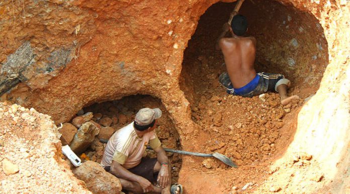 Fundación Azul Ambientalistas: Estamos en contra de la “legalización” de la extracción de oro en ríos amazónicos