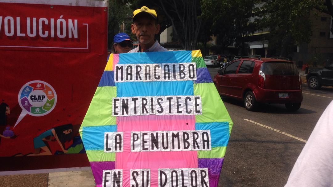 Este fue el mensaje del señor papagayo en solidaridad con la crisis en el Zulia (FOTO)