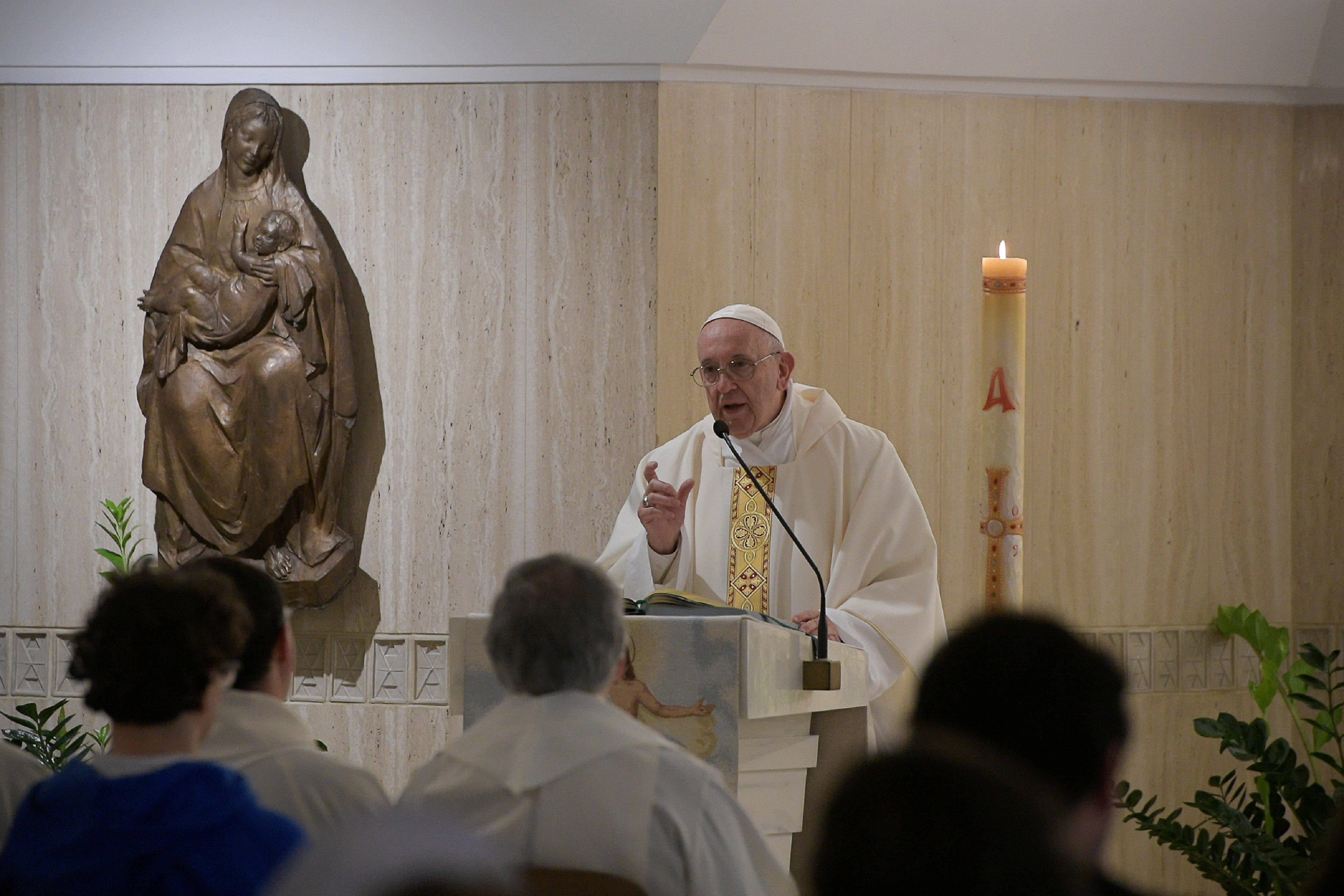 El Papa dice que no tiene problema con encarar a Trump por el muro fronterizo