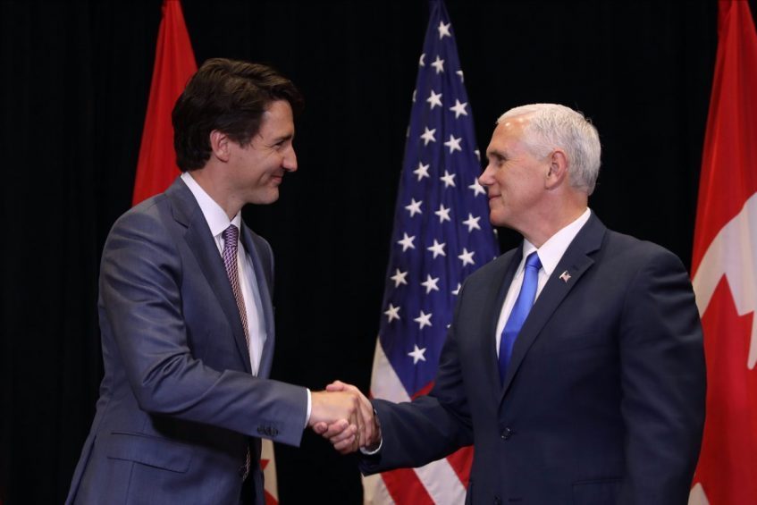 Trudeau y Pence están en desacuerdo sobre el papel de Cuba en Venezuela