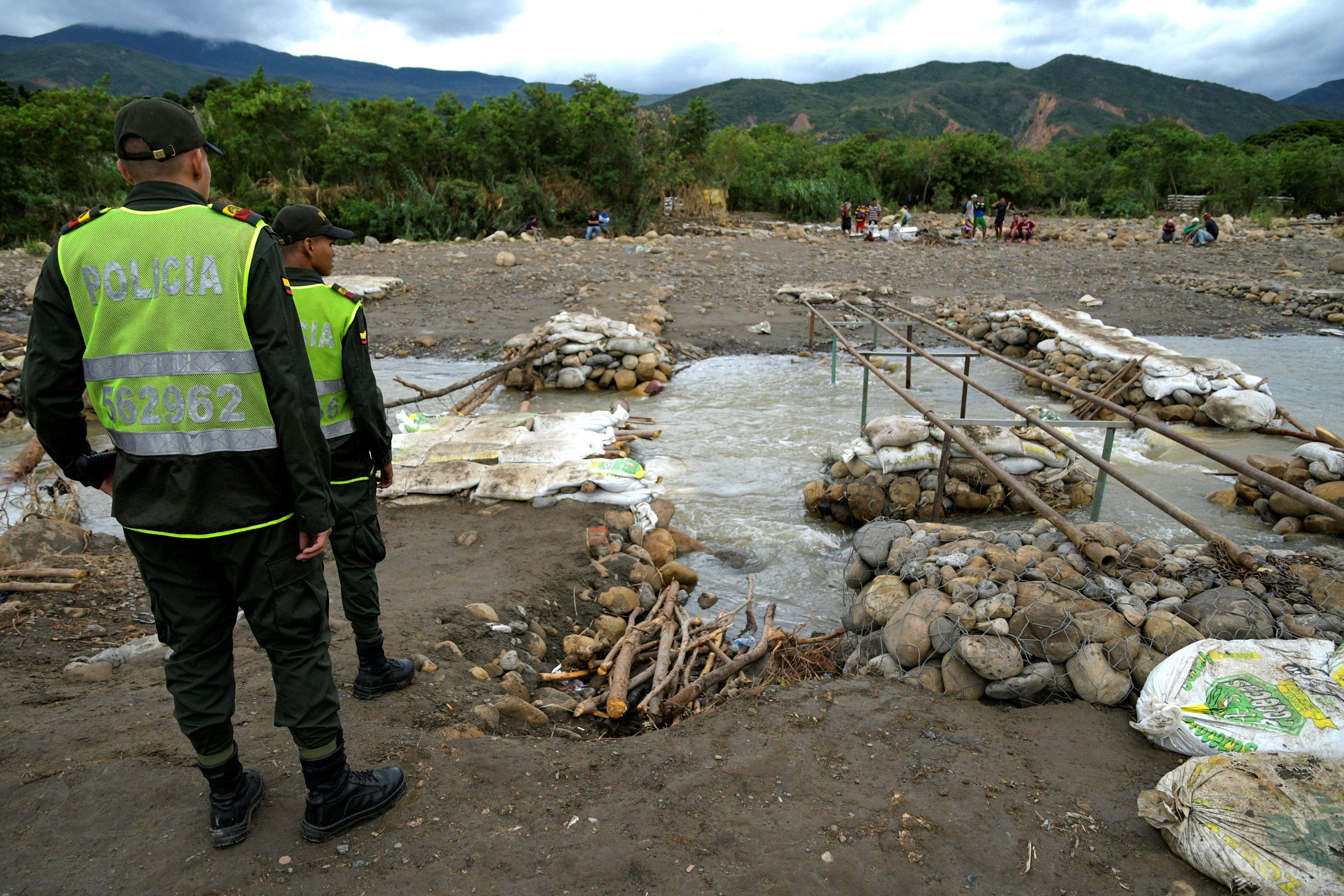 Será devuelto quien cruce la frontera por las trochas