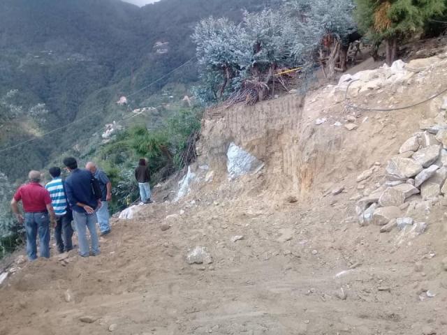 Habitantes de Galipán denuncian que nueva ruta del teleferico afecta a sus lugareños.