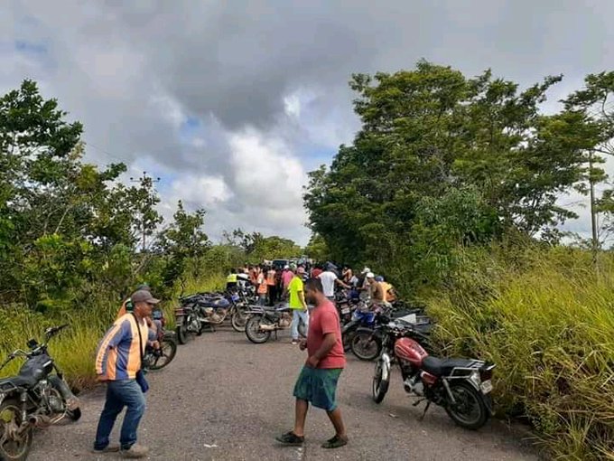 En El Manteco, estado Bolívar, tienen más de 16 días sin gasolina #25Oct (Fotos)