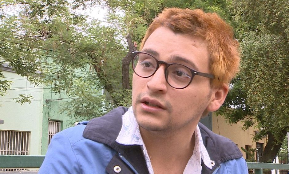 Joven gay abusado en comisaría, rostro de represión a las protestas en Chile