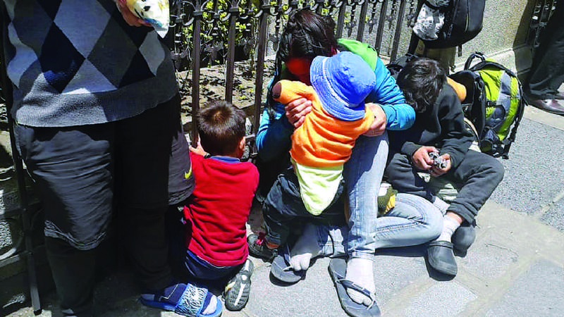 Niños venezolanos están expuestos a la mendicidad en Bolivia