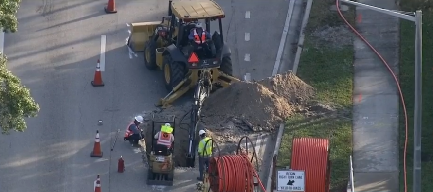 Fuga de gas en Coral Springs obliga a las autoridades a evacuar centro comercial