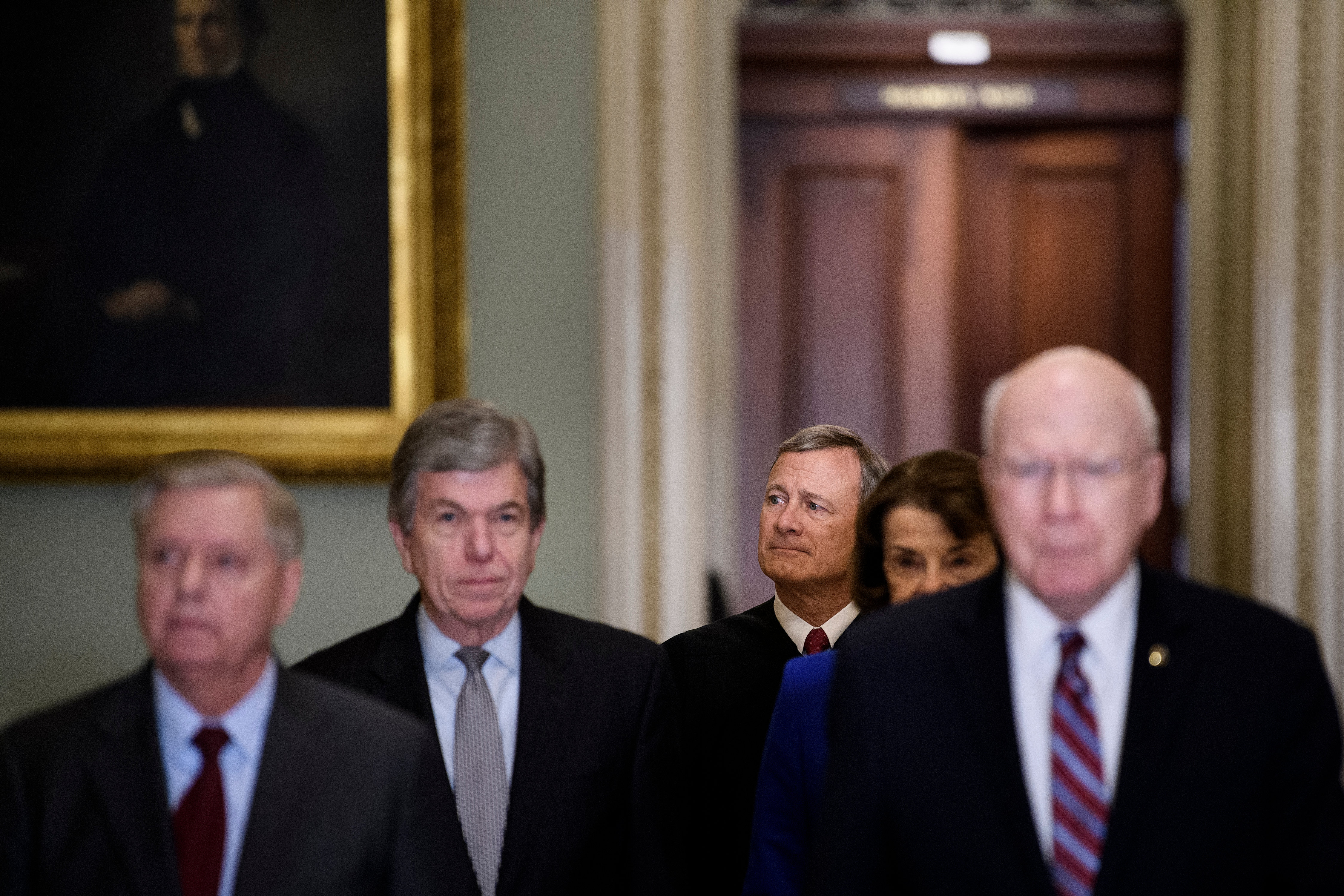 Senadores estadounidenses encargados de juzgar a Trump prestaron juramento (Video)