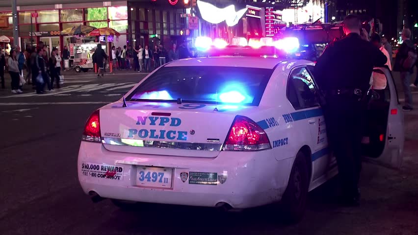 Hombre golpeó y amenazó a su novia con un cuchillo en Nueva York
