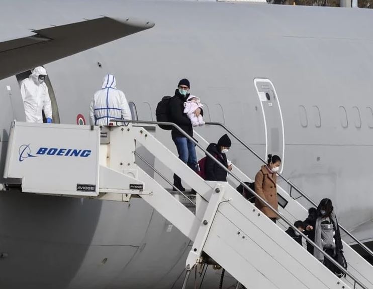 Italia evalúa la nacionalización de la aerolínea Alitalia debido al coronavirus