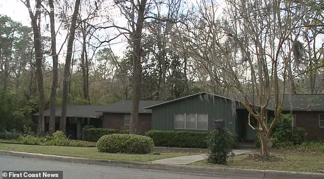 Encuentran lenguas humanas en el sótano de una casa en Florida