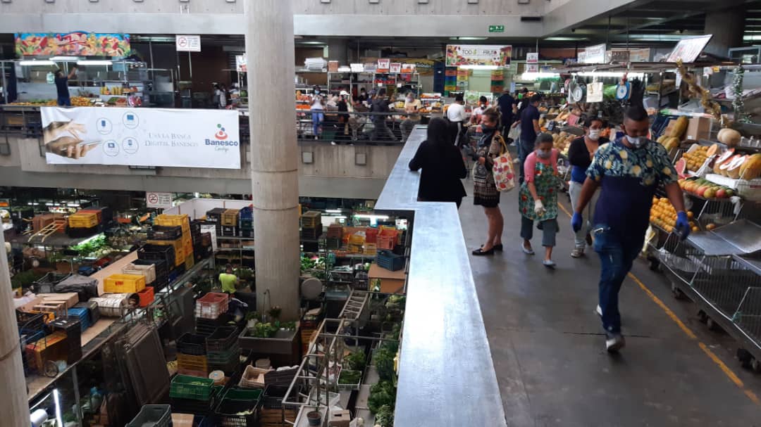 EN FOTOS: El Mercado de Chacao en medio de la cuarentena por el coronavirus #21Mar