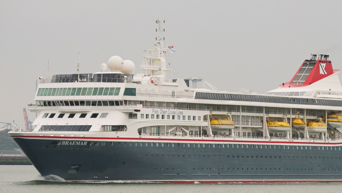 Crucero británico que vagaba por el caribe con enfermos de coronavirus, atracará en Cuba