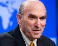 Elliott Abrams: Las compañías petroleras, las políticas de Biden y la democracia en Venezuela