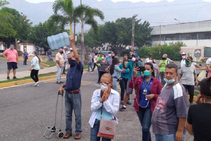 “Queremos agua”: Vecinos de San Diego cumplen más de 45 días sin el servicio