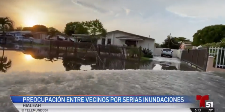 Calles de Hialeah amanecieron inundadas por las fuertes lluvias